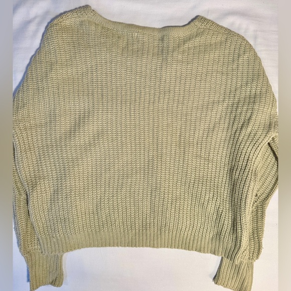 Moon & Madison Sage Green Sweater - Picture 4 of 4